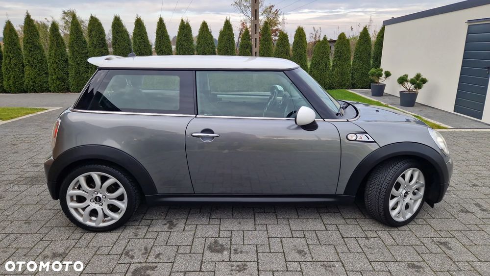 MINI Cooper S 50 Mayfair - 18