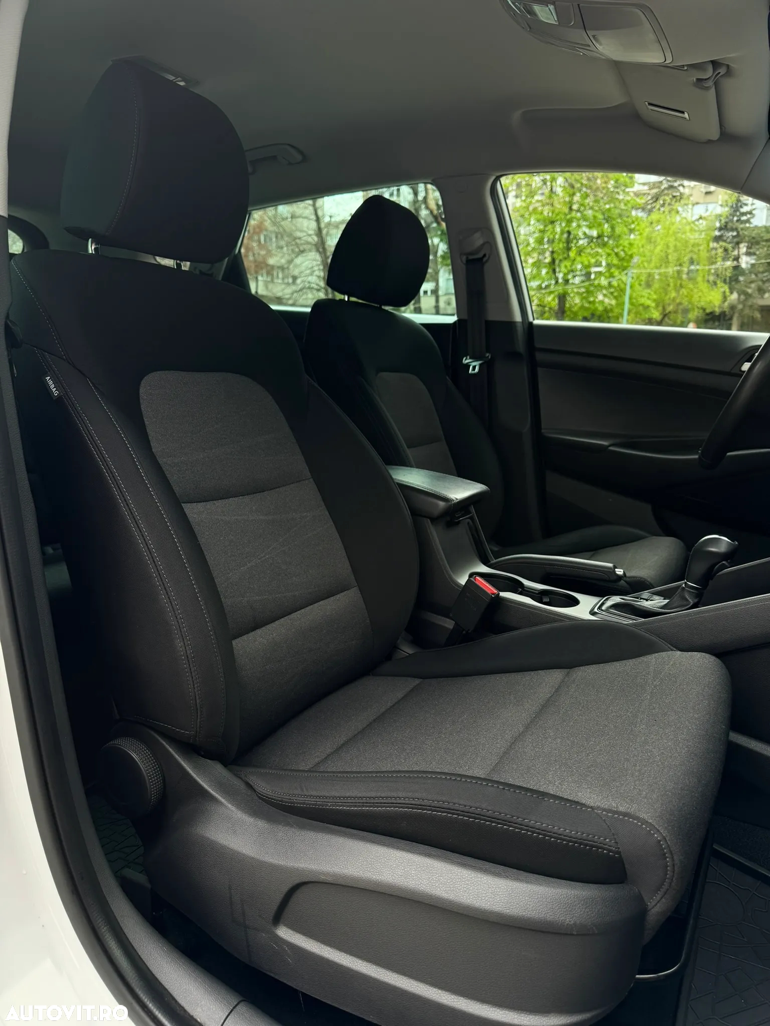 Hyundai Tucson 1.6 CRDi 4WD 7DCT Style - 12