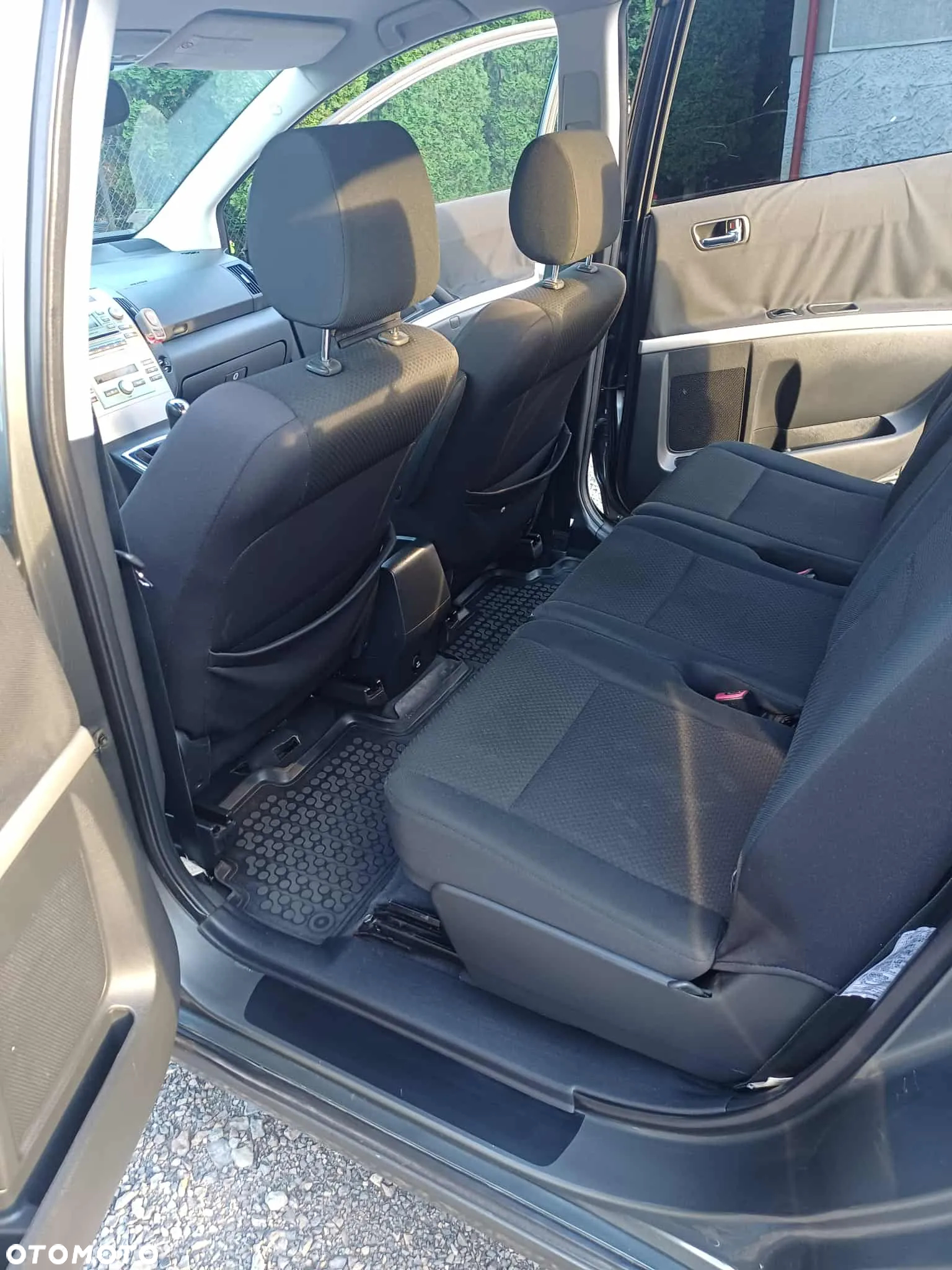 Toyota Corolla Verso - 6