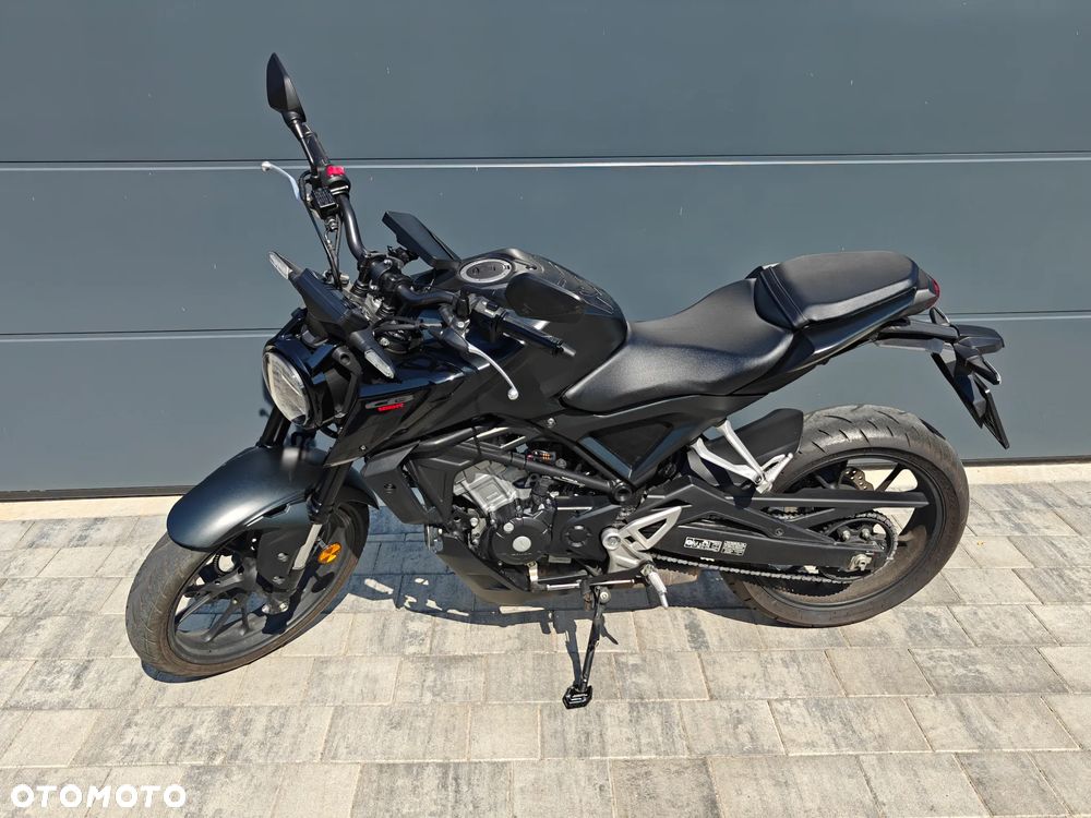 Honda CB - 2