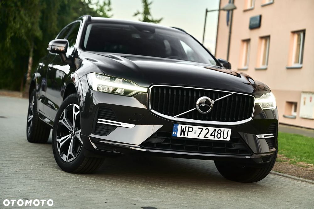 Volvo XC 60 B4 D Geartronic Momentum Pro - 1