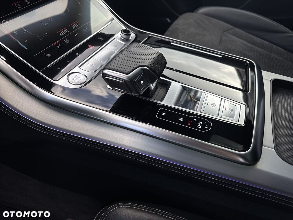 Audi Q8 - 18