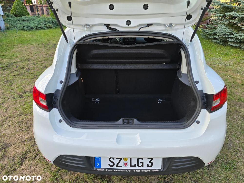 Renault Clio - 10