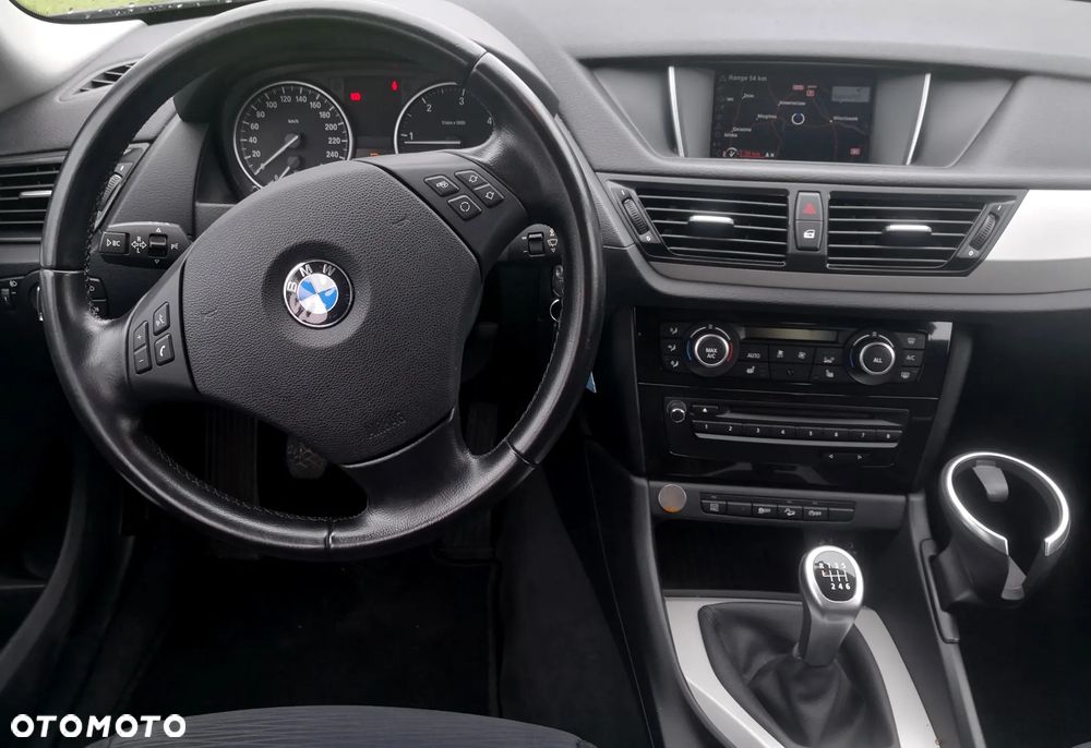 BMW X1 xDrive18d - 12