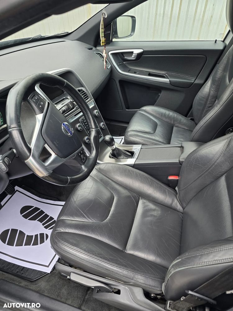 Volvo XC 60 D3 Start-Stop Momentum - 4