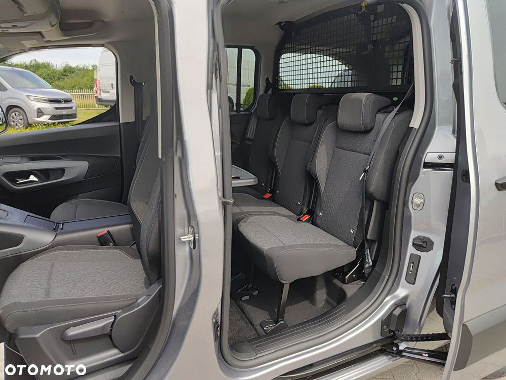 Opel Combo L2 EAT8 (bryg.) - 13