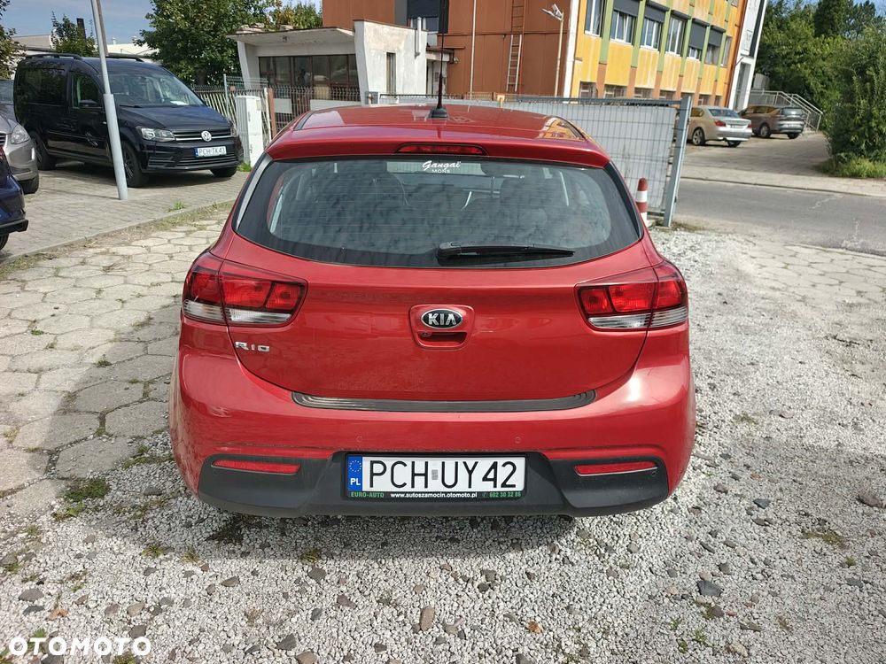 Kia Rio - 5