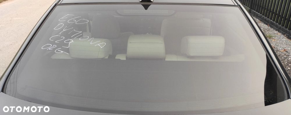 SZYBA TYŁ TYLNA BMW E60 GRZANA FABRYCZNIE DYMIONA - 1