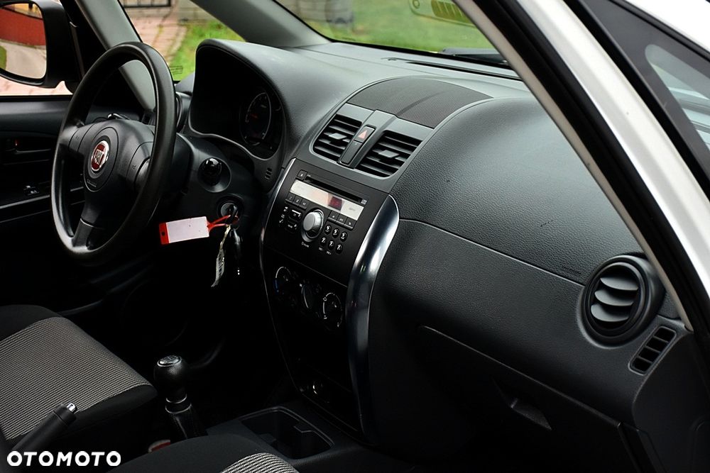 Fiat Sedici 1.6 16V 4x4 Lounge - 5
