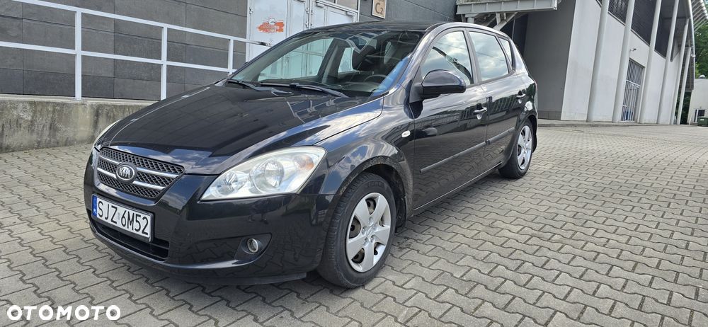 Kia Ceed - 3