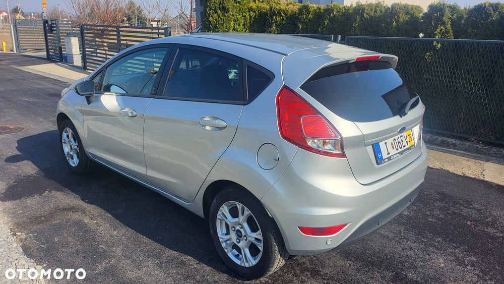 Ford Fiesta 1.25 Champions Edition - 5