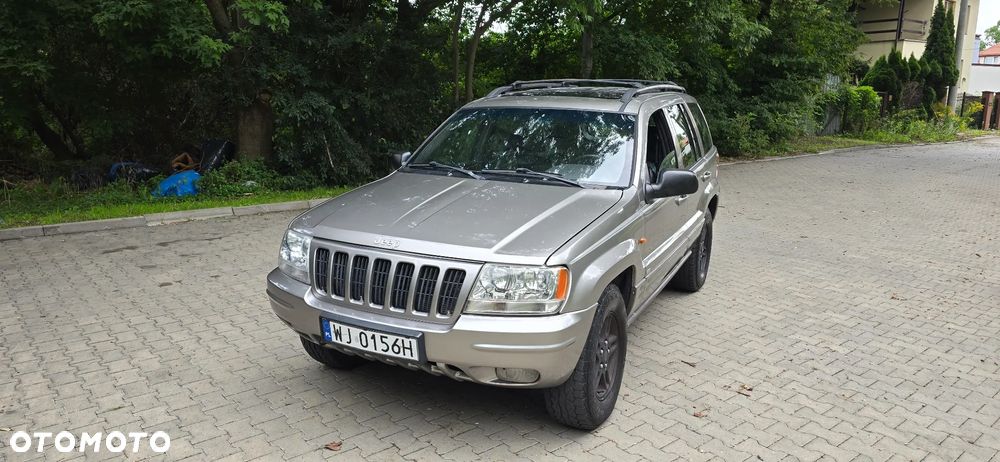 Jeep Grand Cherokee - 1