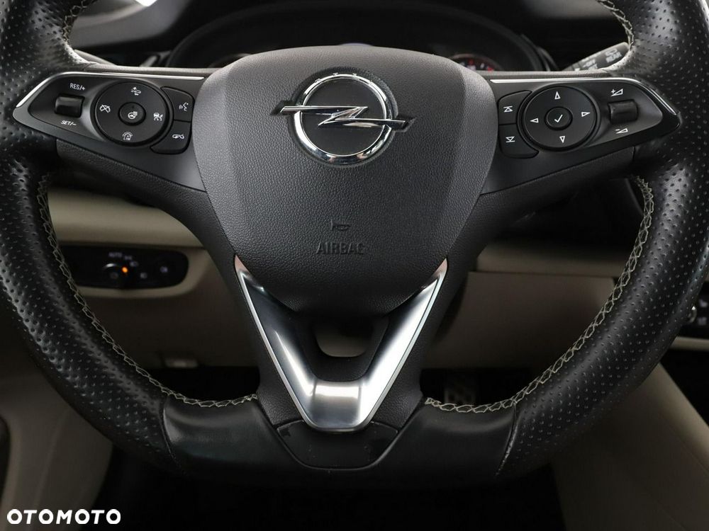 Opel Insignia 1.5 T Innovation S&S - 22