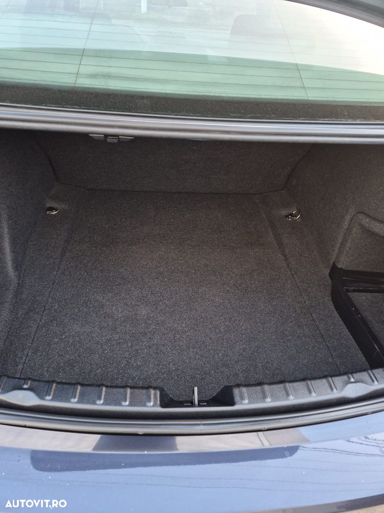 BMW Seria 3 320i Efficient Dynamics Edition Luxury Line - 16