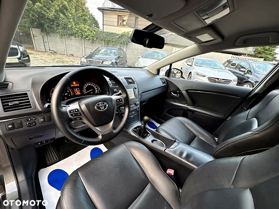 Toyota Avensis 2.0 D-4D Sol plus+NAVI - 17