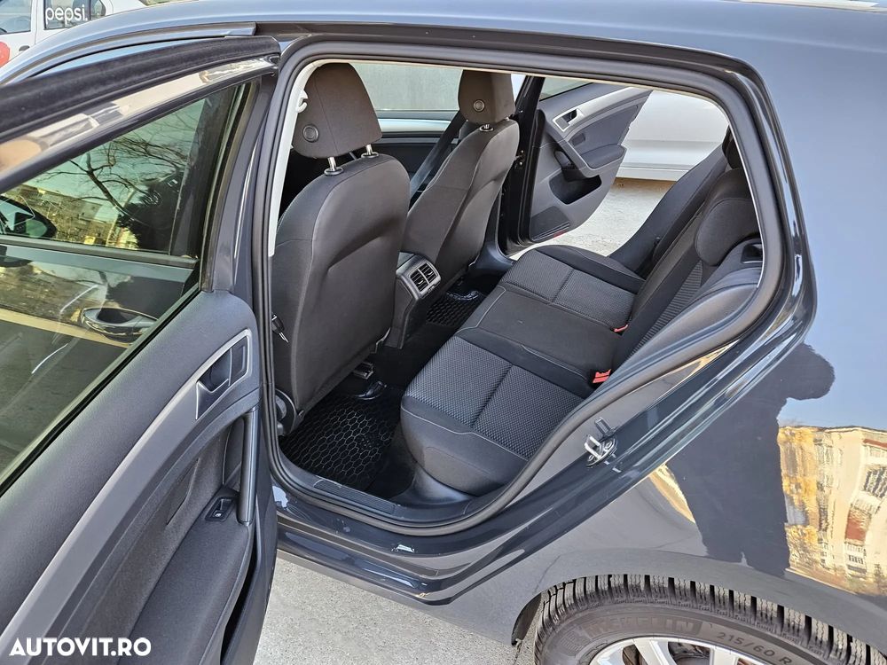 VOLKSWAGEN Golf 2019 — imagine 8
