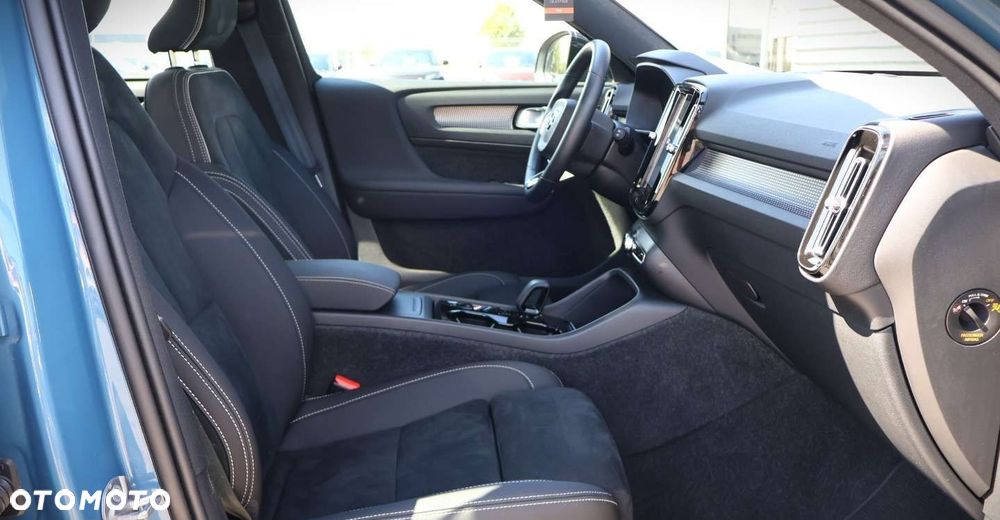 Volvo XC 40 - 18