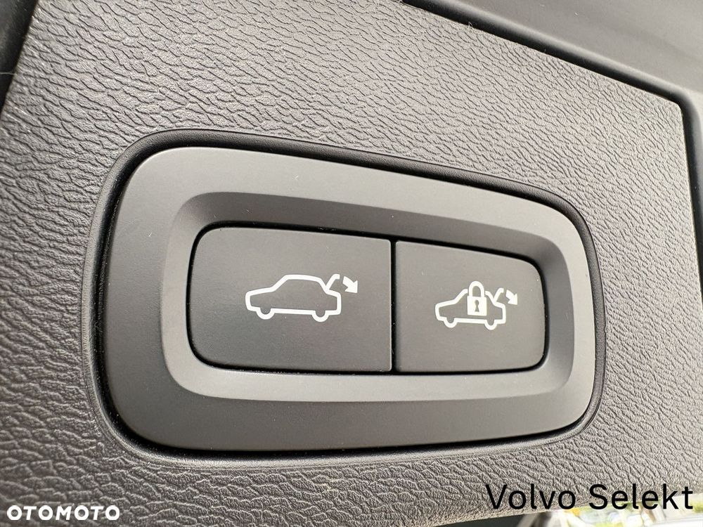 Volvo XC 60 - 24