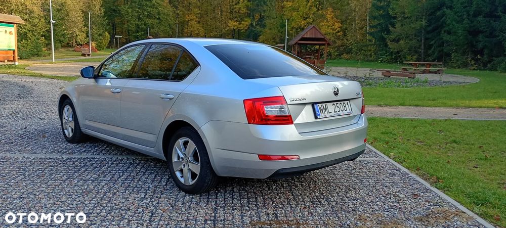Skoda Octavia 1.6 TDI Ambition - 8