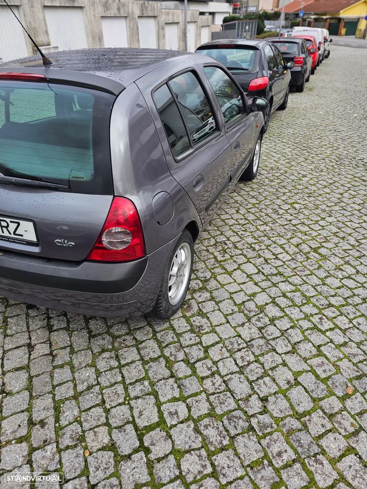 Renault Clio 1.2 - 3