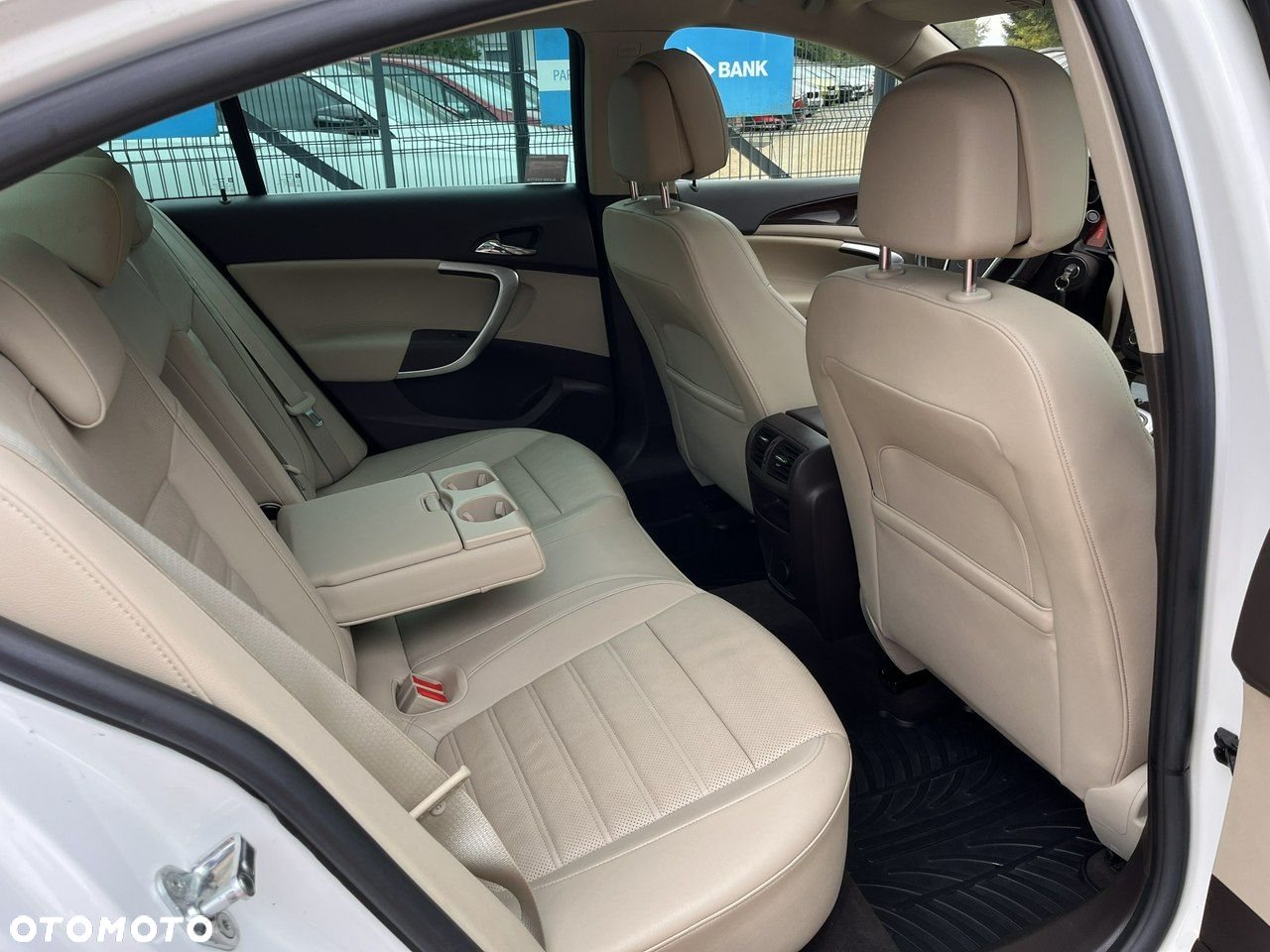 Opel Insignia - 26