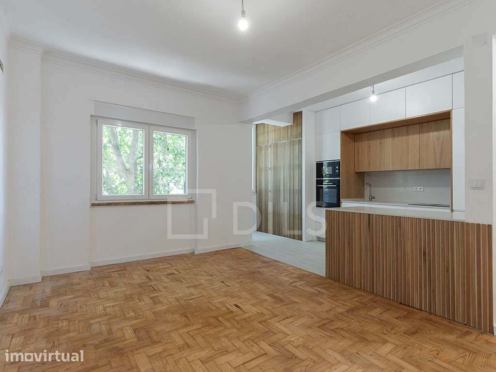 Apartamento T1+1 renovado próximo do Jardim de Santa Clara e do metro - Grande imagem: 2/20