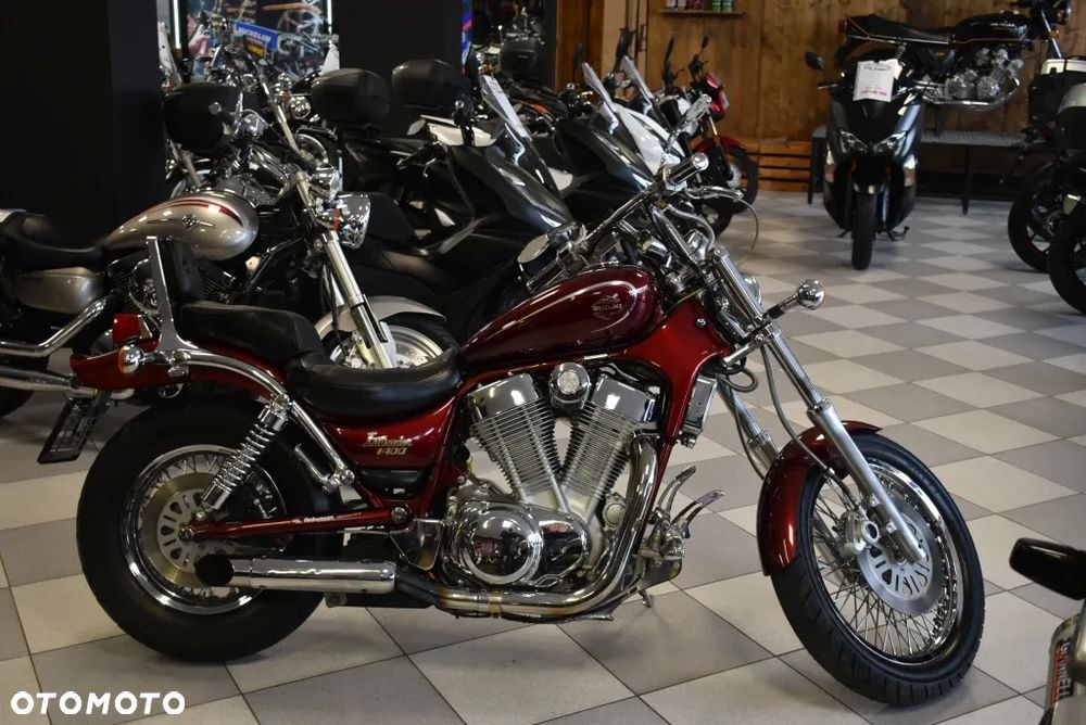 Suzuki Intruder - 41