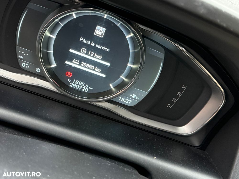 VOLVO XC60 2015 — imagine 5