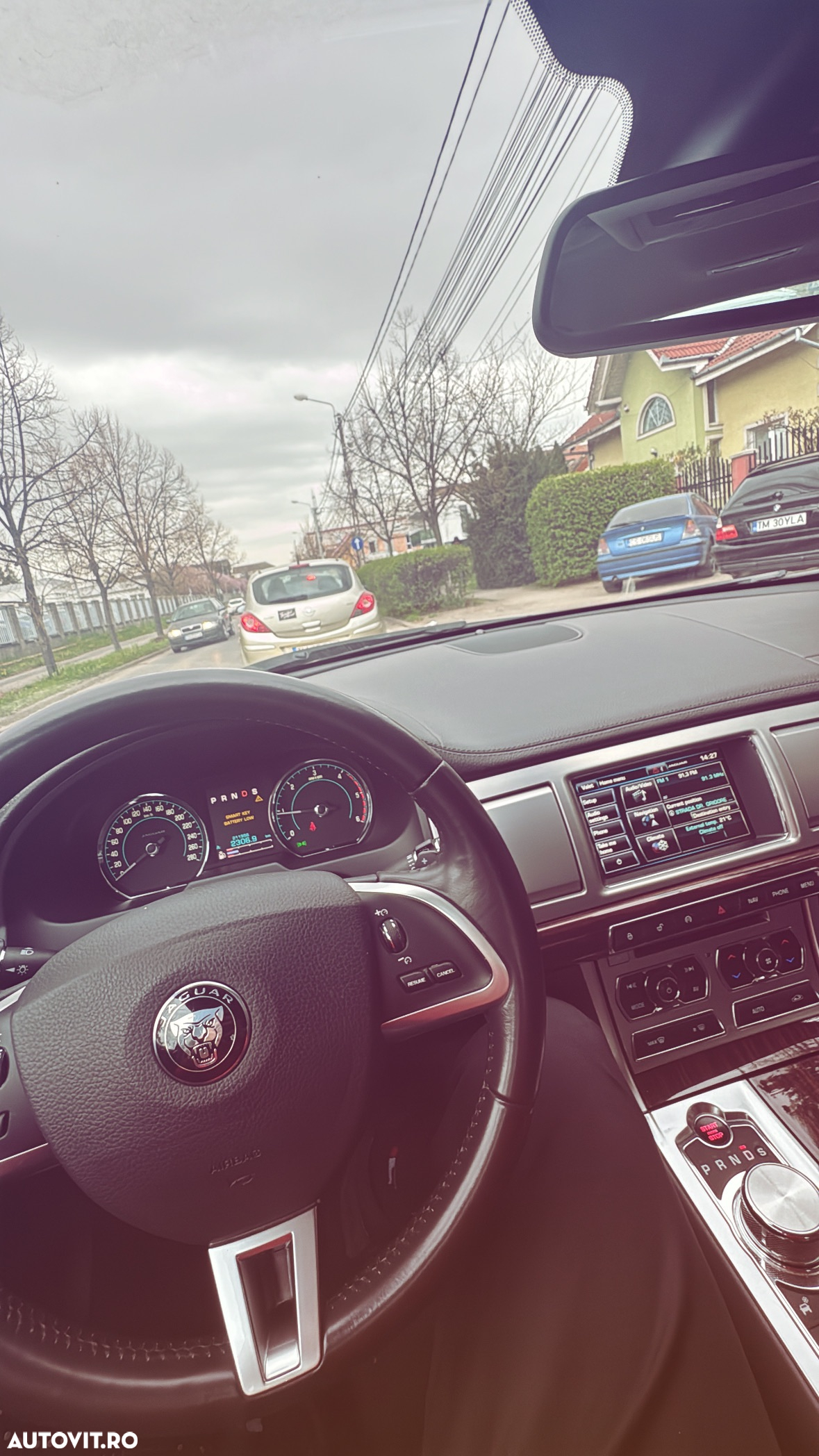 Jaguar XF 2.2D Luxury - 13