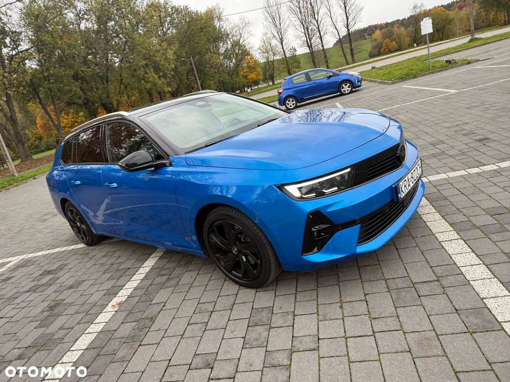 Opel Astra 2023 photo 4