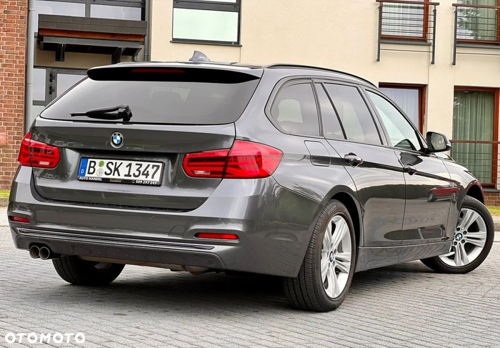 BMW Seria 3 320i Edition Luxury Line Purity - 16
