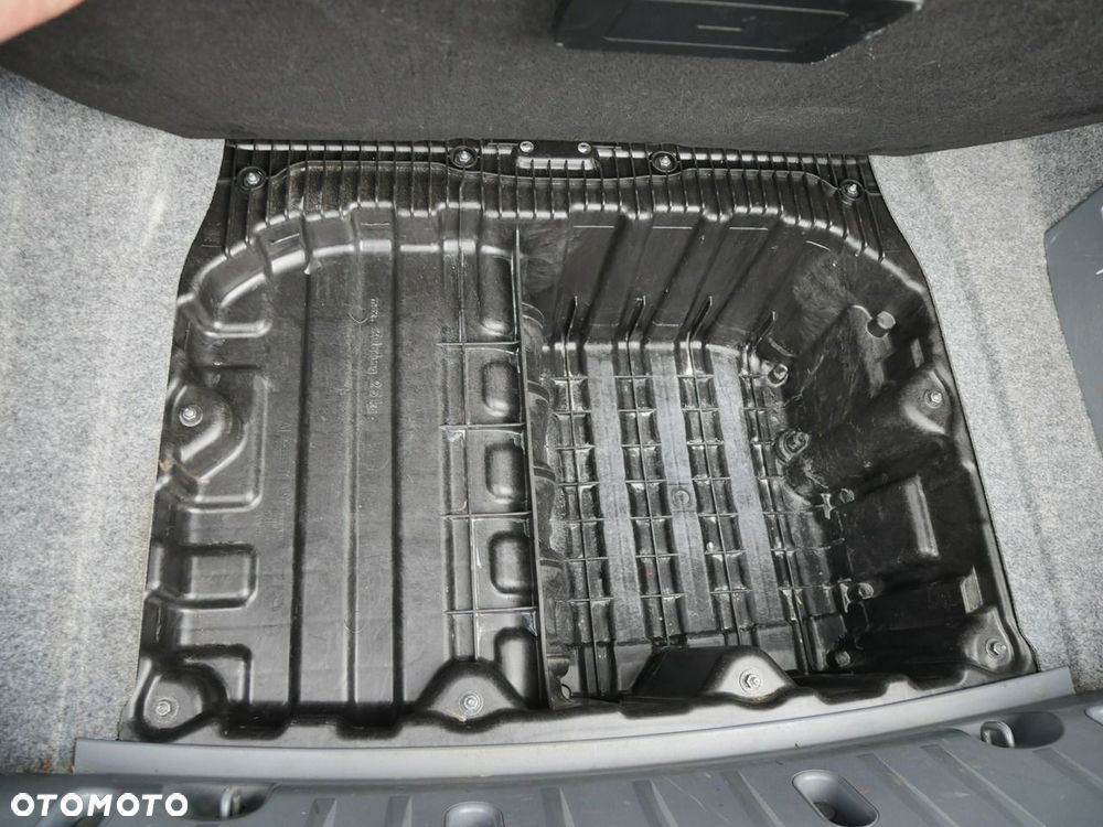 BMW Seria 3 - 35