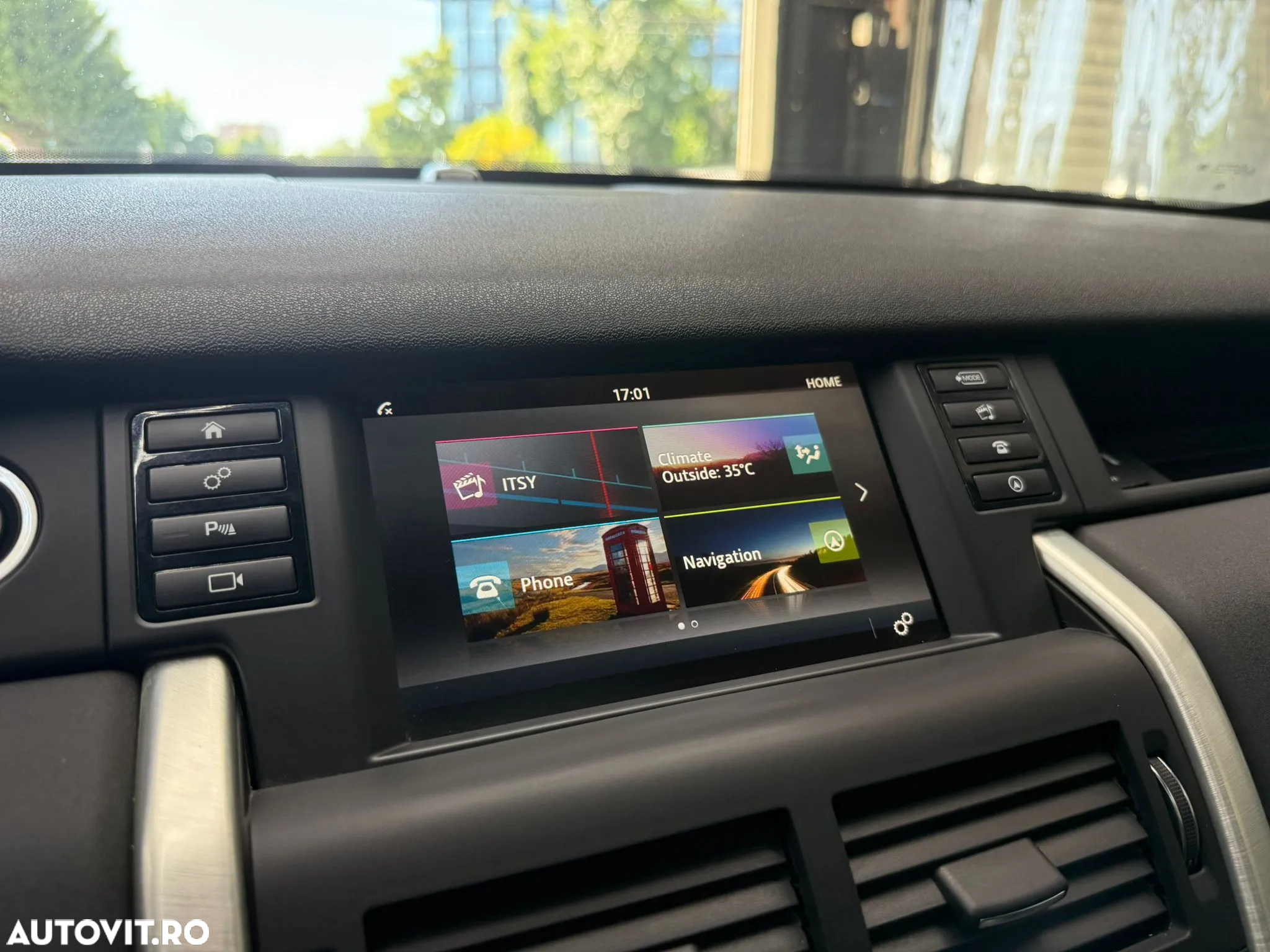 Land Rover Discovery Sport - 8