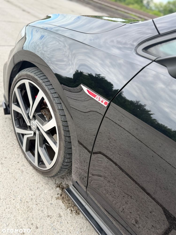 Volkswagen Golf - 14
