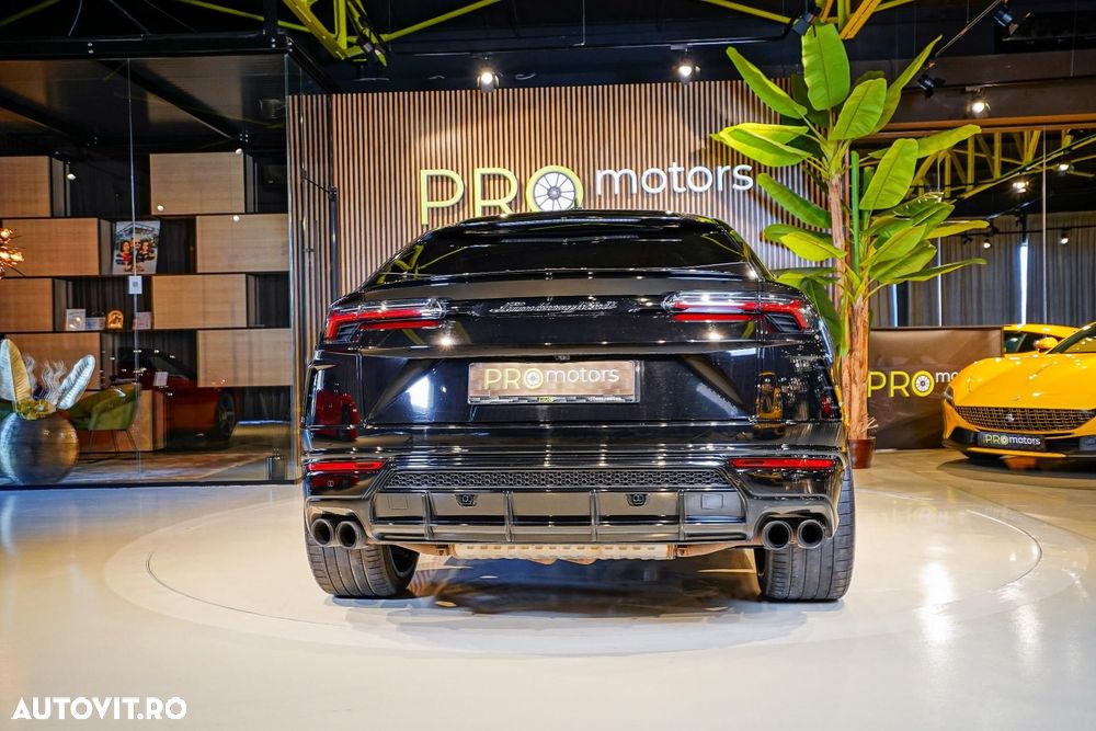 Lamborghini URUS - 21