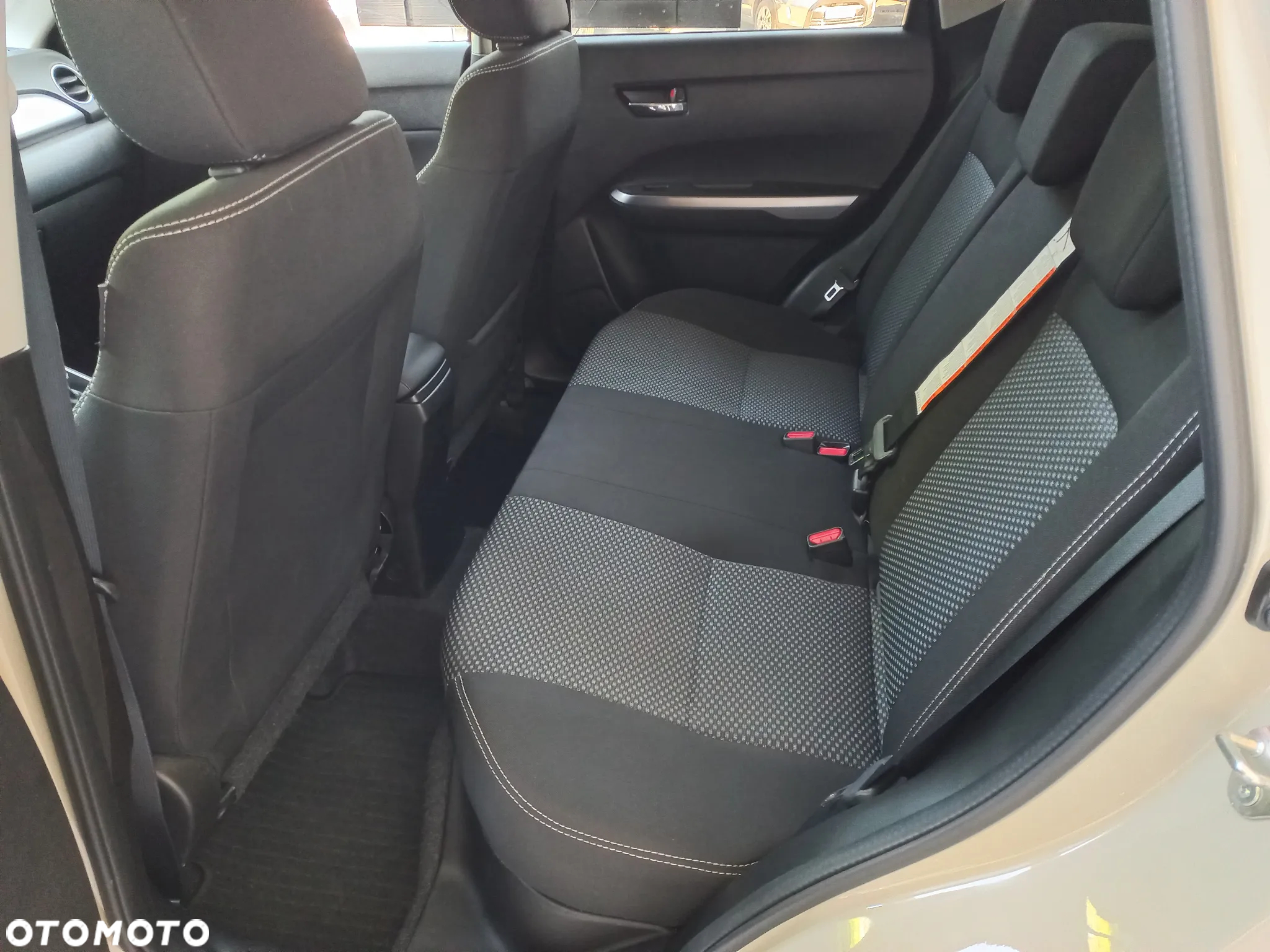 Suzuki Vitara 1.4 Boosterjet SHVS Premium 2WD - 16