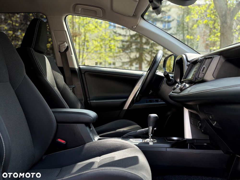 Toyota RAV4 Hybrid Premium 4x4 - 7