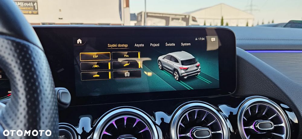 Mercedes-Benz GLA 200 d AMG Line - 33