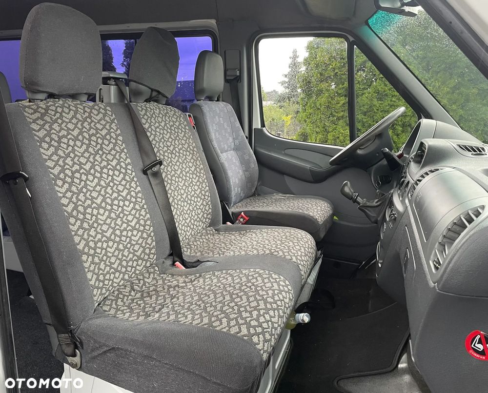 Mercedes-Benz Sprinter - 7