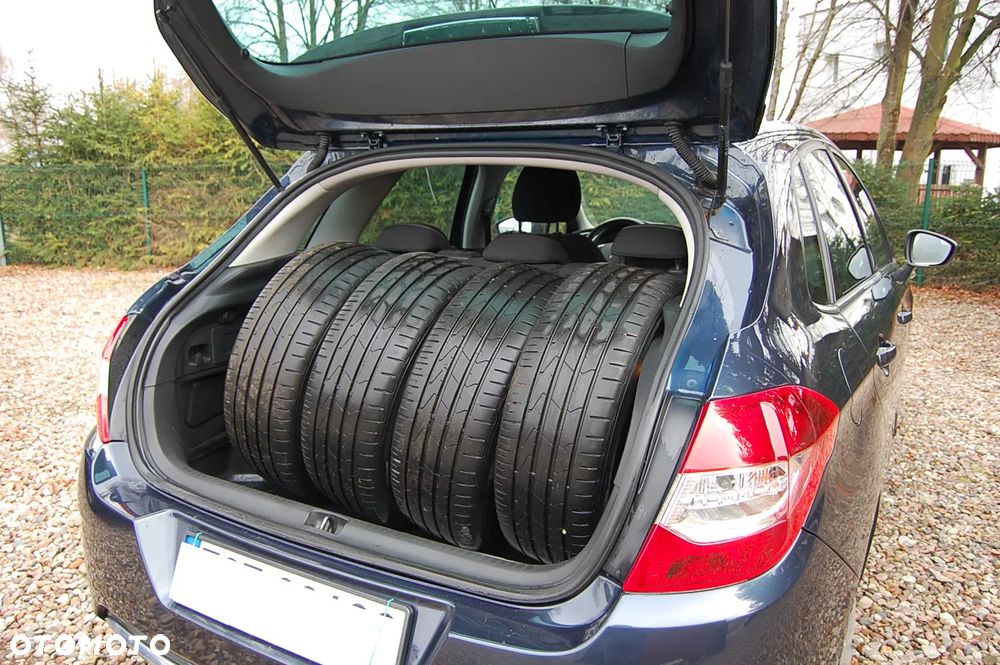 Citroën C4 HDi 90 Selection - 23