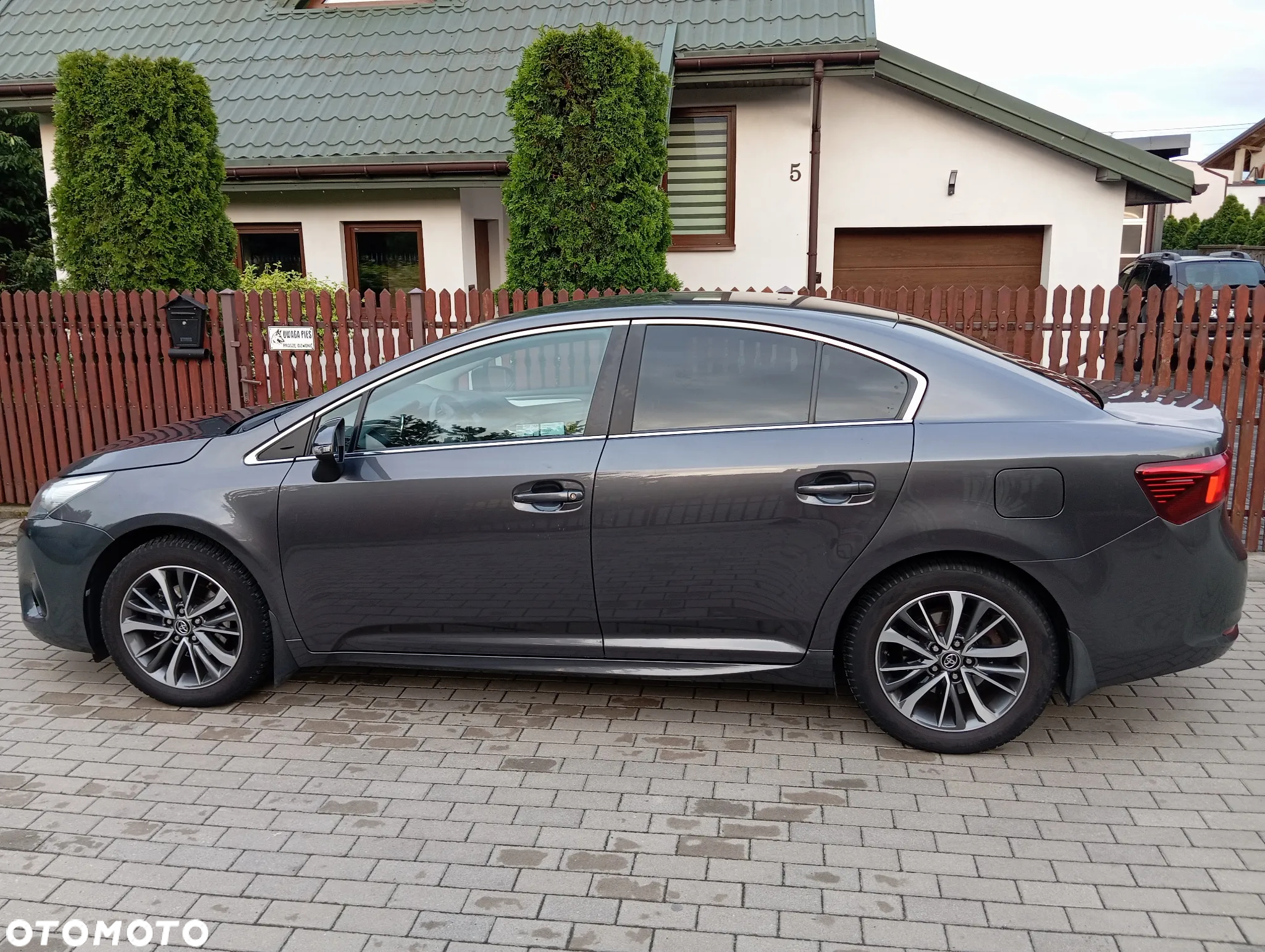 Toyota Avensis 1.8 Prestige - 3
