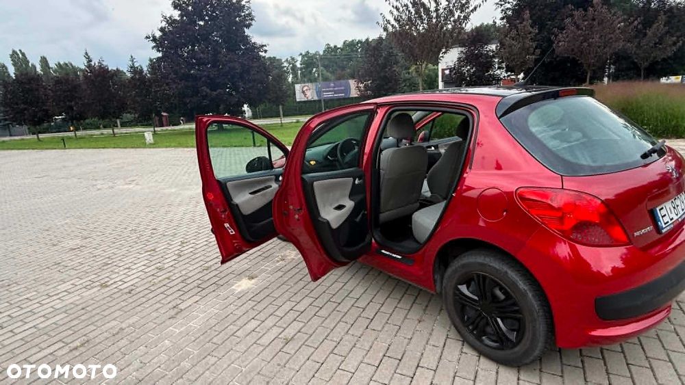 Peugeot 207 - 2