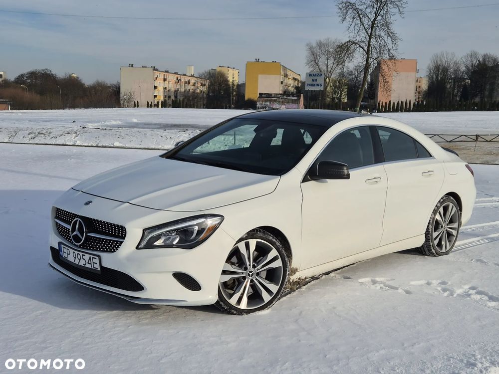 Mercedes-Benz CLA 250 4Matic 7G-DCT - 14