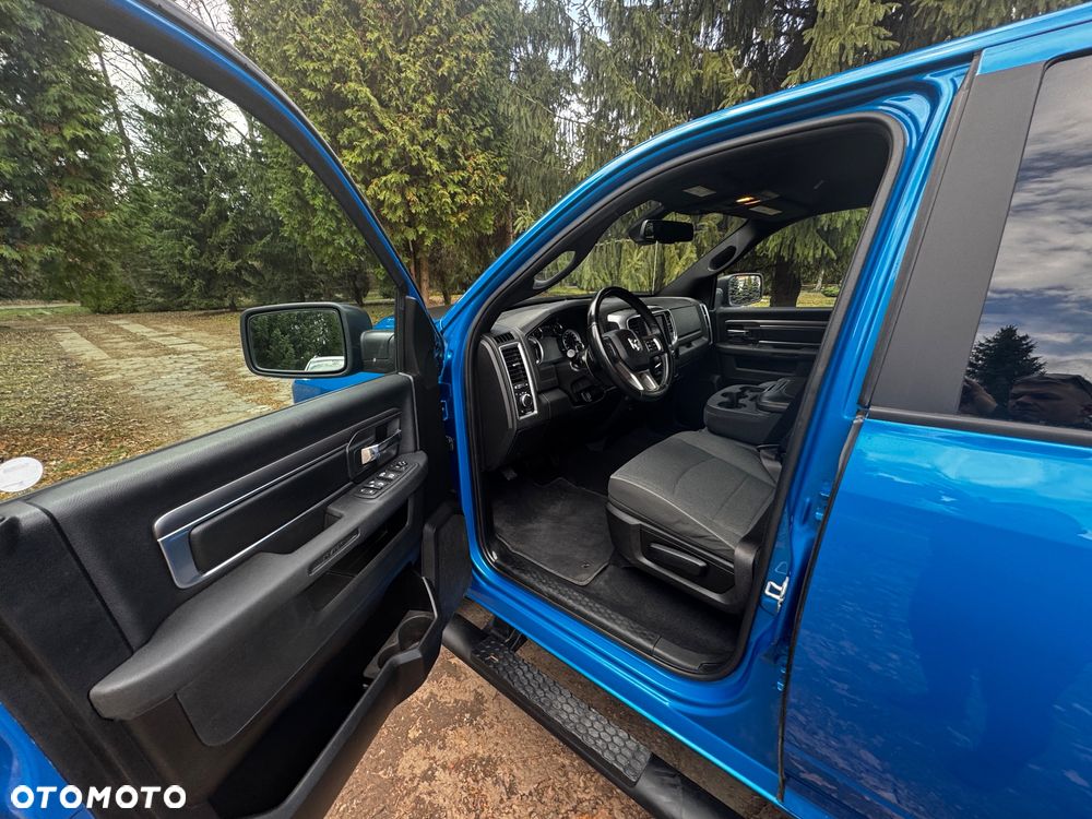 Dodge RAM 1500 5.7 4x4 - 14