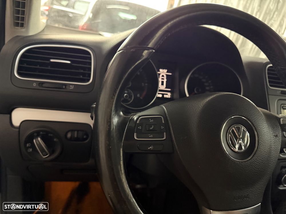 VW Golf 1.6 TDi Highline - 19