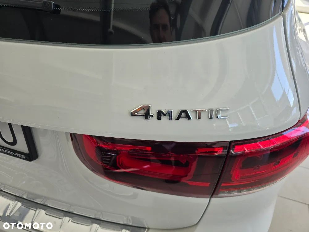 Mercedes-Benz GLB 200 4-Matic Style 8G-DCT - 6