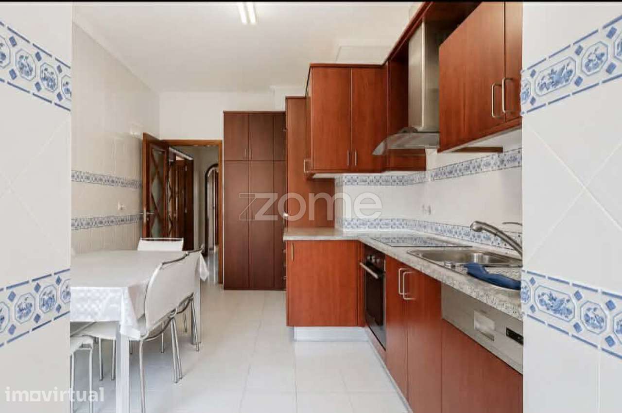 Apartamento T2 com Terraço de 90 m² e Garagem Fechada | Verdemilho - Grande imagem: 3/24