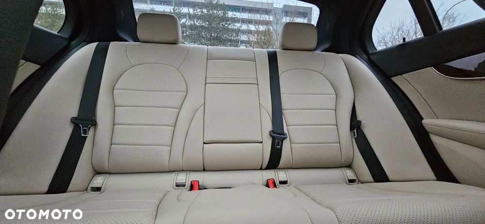 Mercedes-Benz Klasa C 300 9G-TRONIC Avantgarde - 24