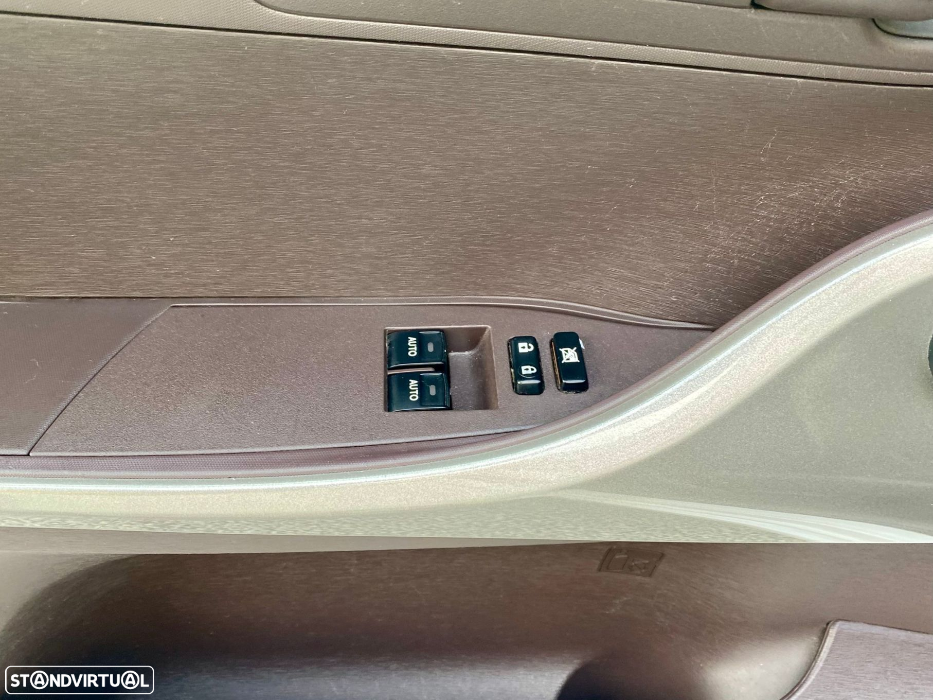 Toyota iQ 1.4 D-4D 2 NAVI+Bluetooth - 15
