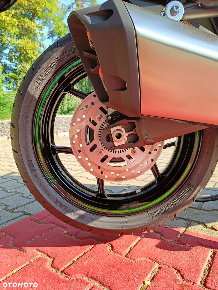 Kawasaki Versys 1000 - 17